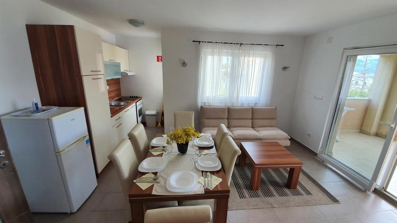 Apartments Augustin Đảo Pag Ngoại thất bức ảnh