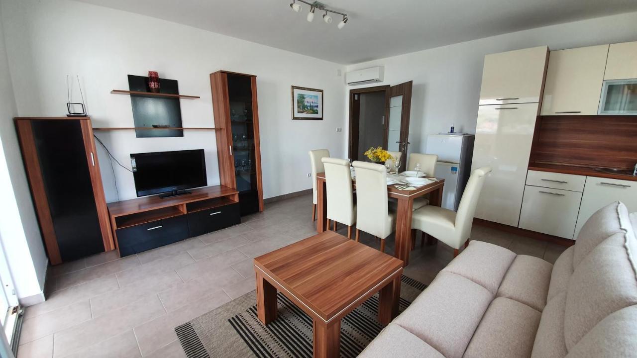 Apartments Augustin Đảo Pag Ngoại thất bức ảnh