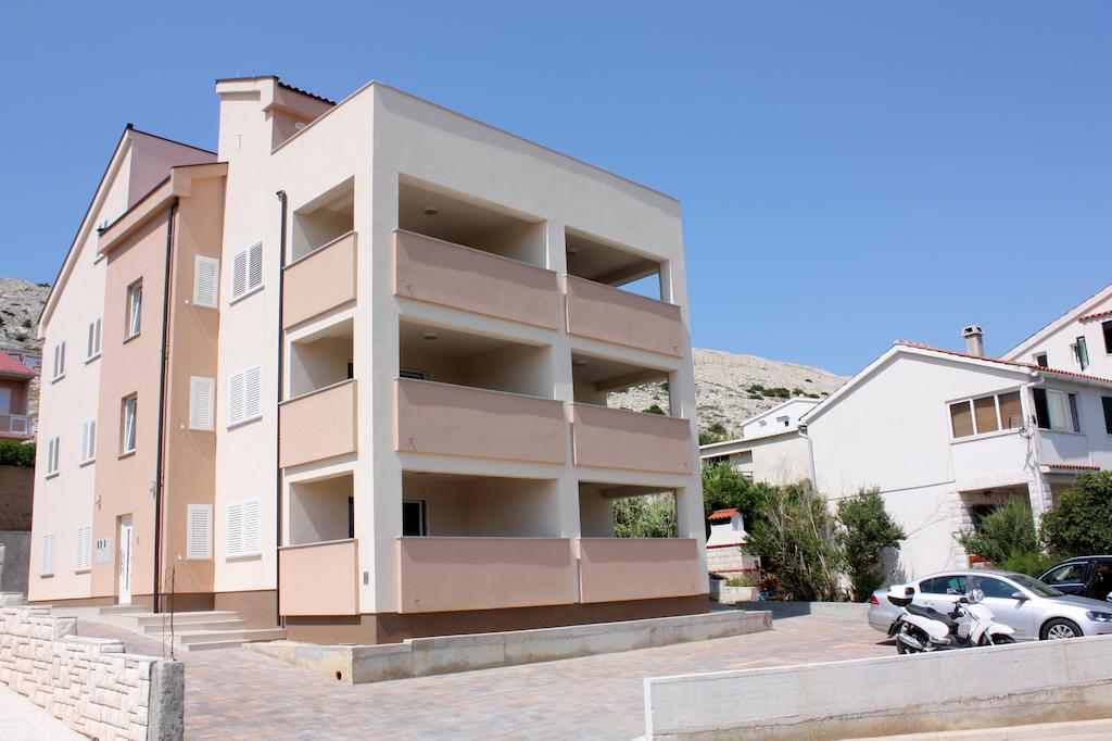 Apartments Augustin Đảo Pag Ngoại thất bức ảnh