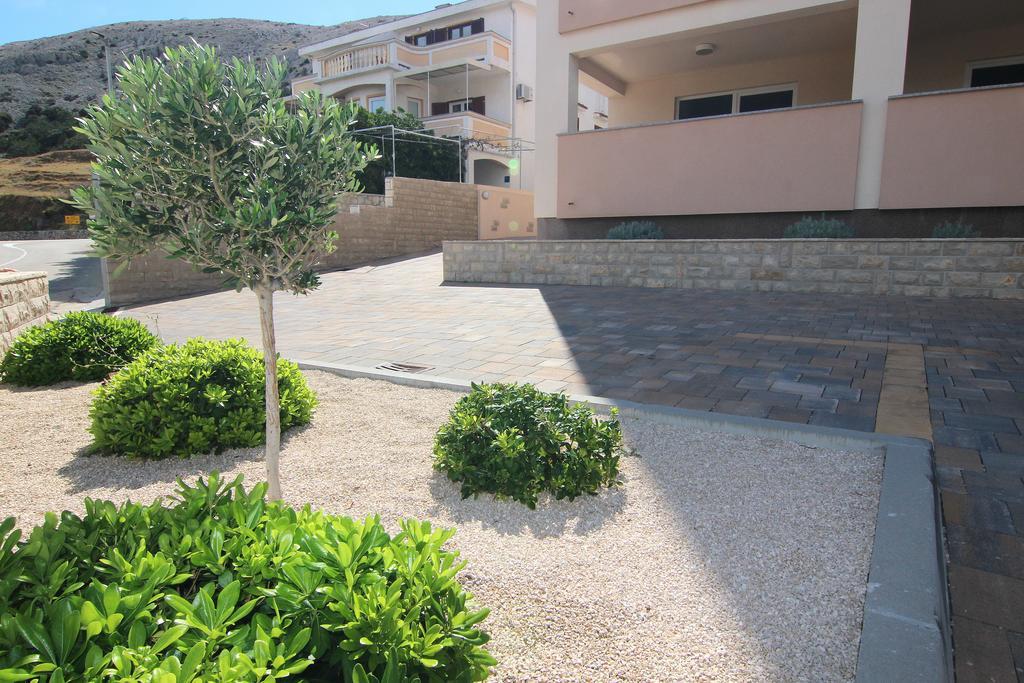 Apartments Augustin Đảo Pag Ngoại thất bức ảnh